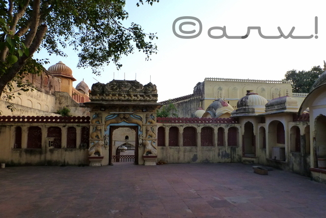 sawai-pratap-singh-jaipur-temple-pratapeshwar-mandir-city-palace