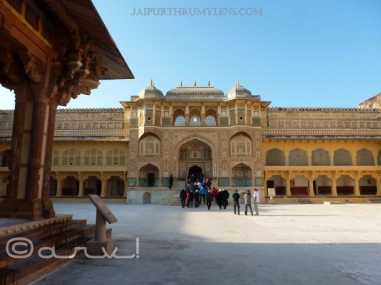 ganesh-pol-jaipur-amer-fort-mughal-architecture-jaipurthrumylens