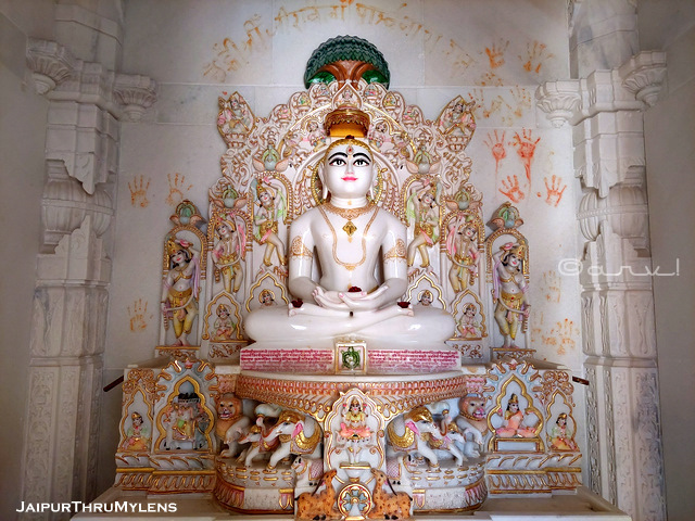famous-jain-temple-jaipur-rajasthan-arihant-vatika